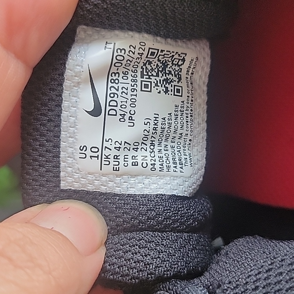 Nike Flex Black and Pink Shoes - Picture 4 of 6